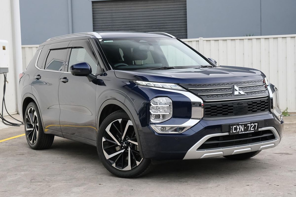 2024 Mitsubishi Outlander Exceed ZM