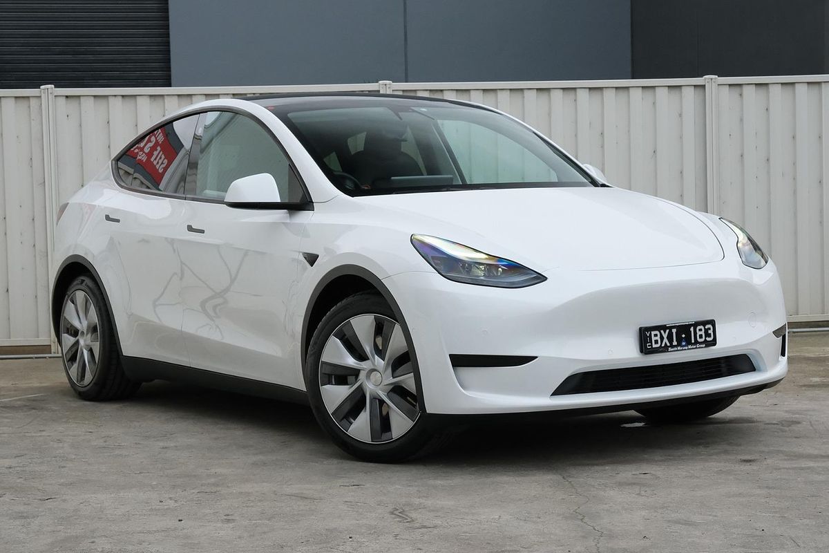 2022 Tesla Model Y Rear-Wheel Drive