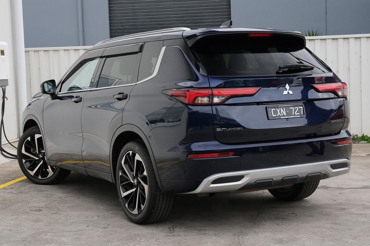 2024 Mitsubishi Outlander Exceed ZM