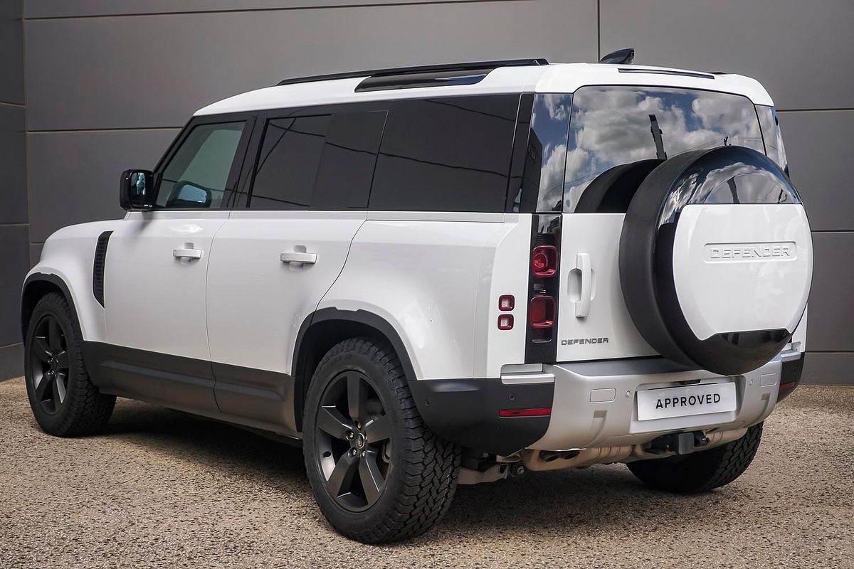 2024 Land Rover Defender 110 D250 Hard Top S L663