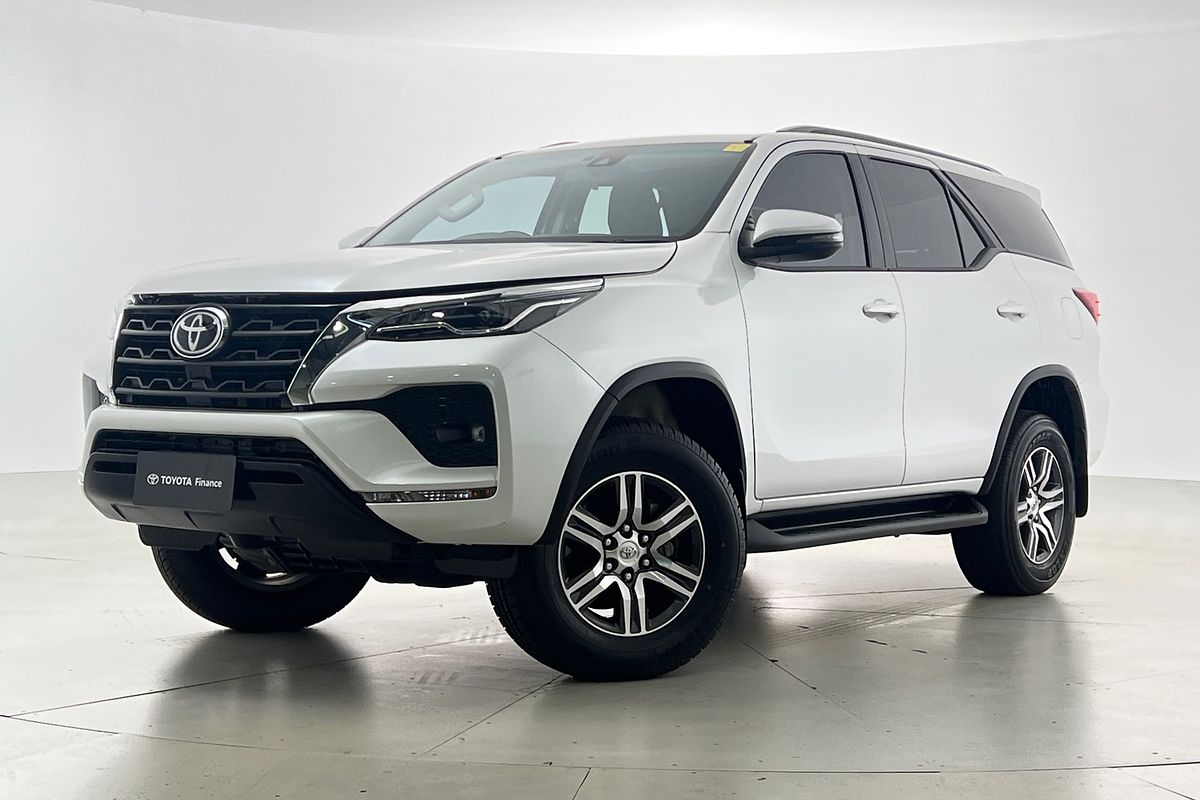 2024 Toyota Fortuner GXL GUN156R
