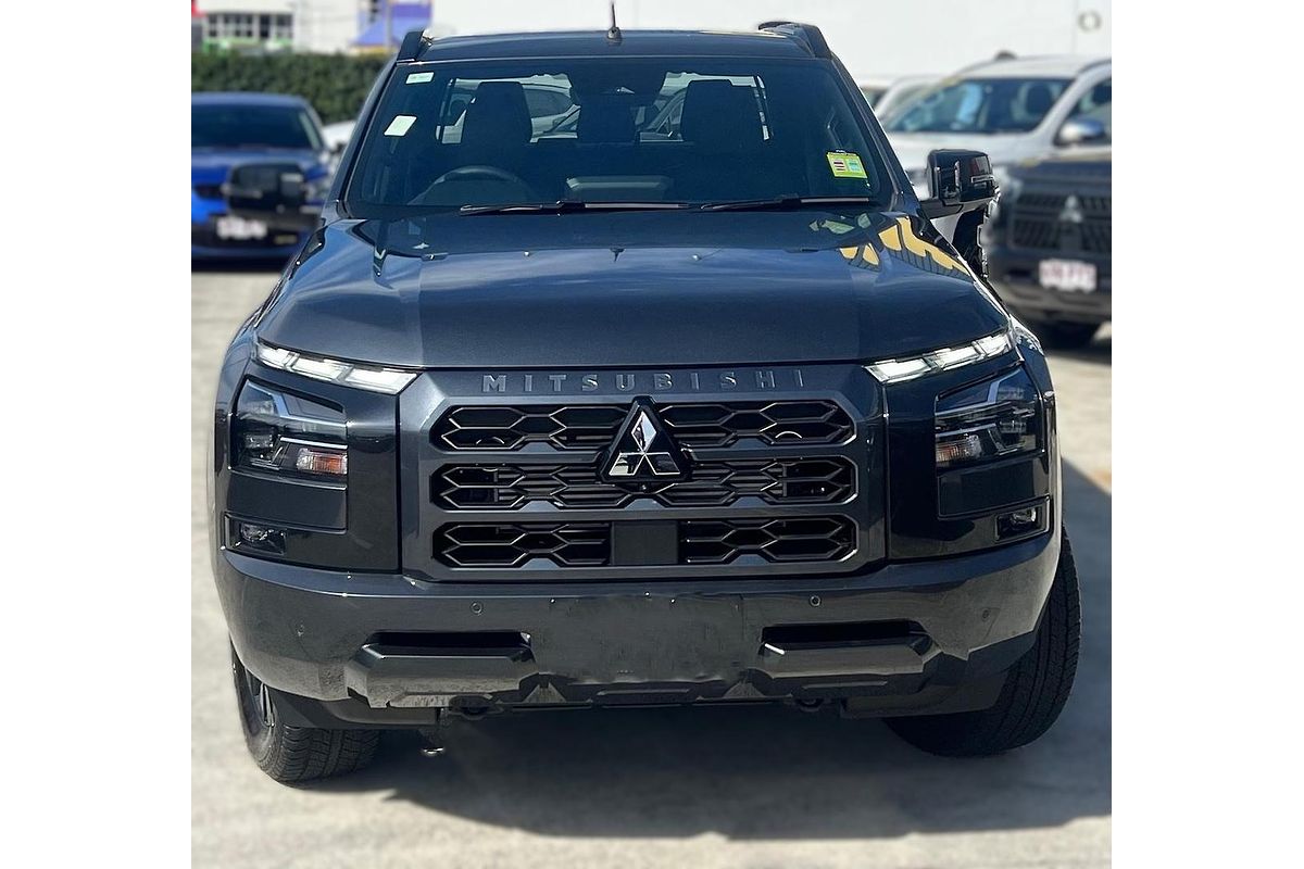 2025 Mitsubishi Triton GSR MV 4X4