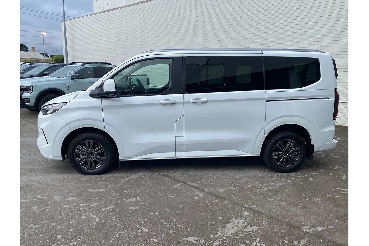 2024 Ford Tourneo Titanium X AV SWB