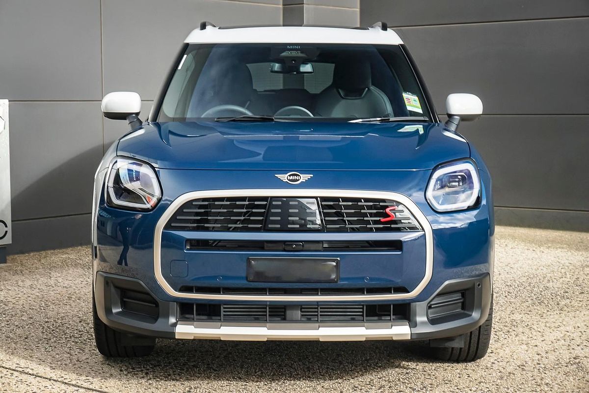 2026 MINI Countryman S Favoured U25