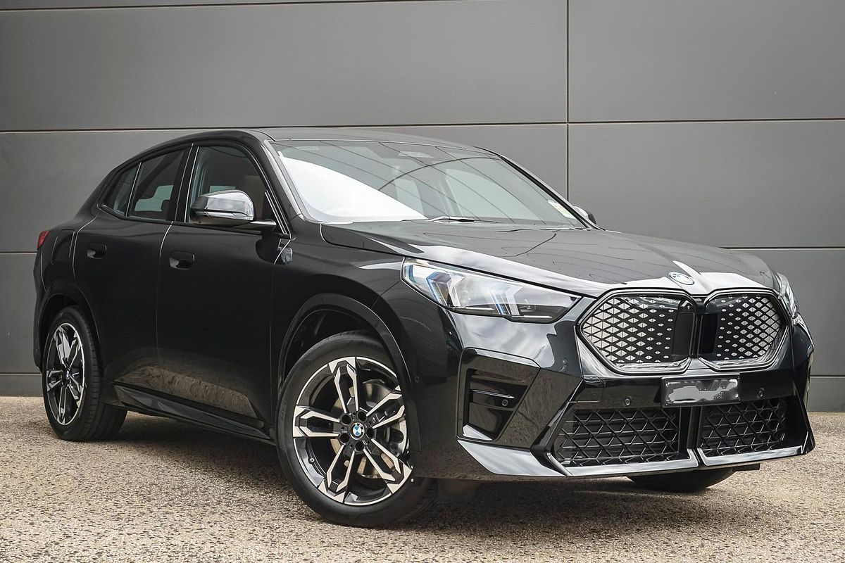 2026 BMW iX2 xDrive30 M Sport U10