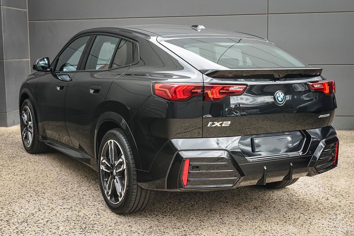 2026 BMW iX2 xDrive30 M Sport U10