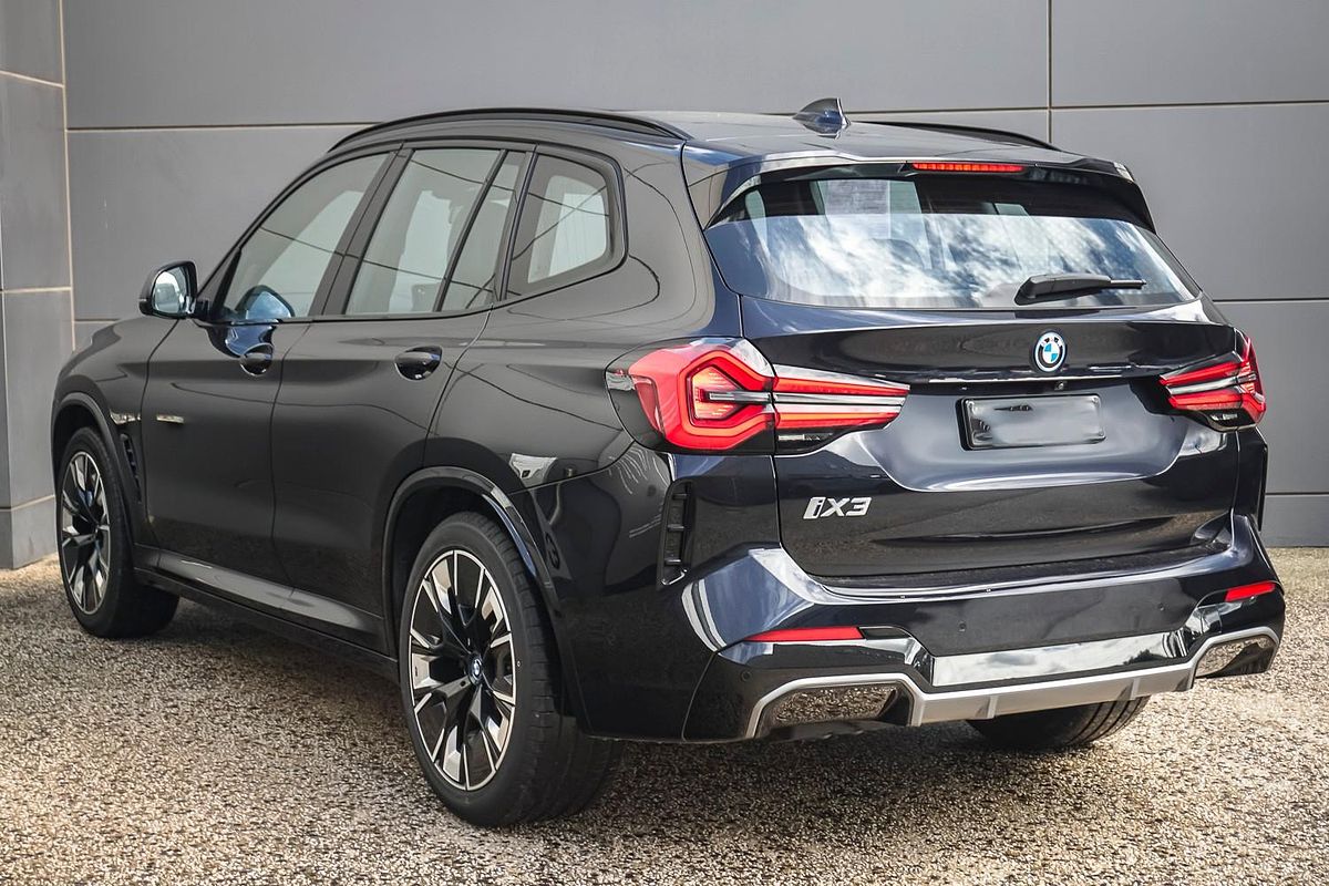 2022 BMW iX3 G08