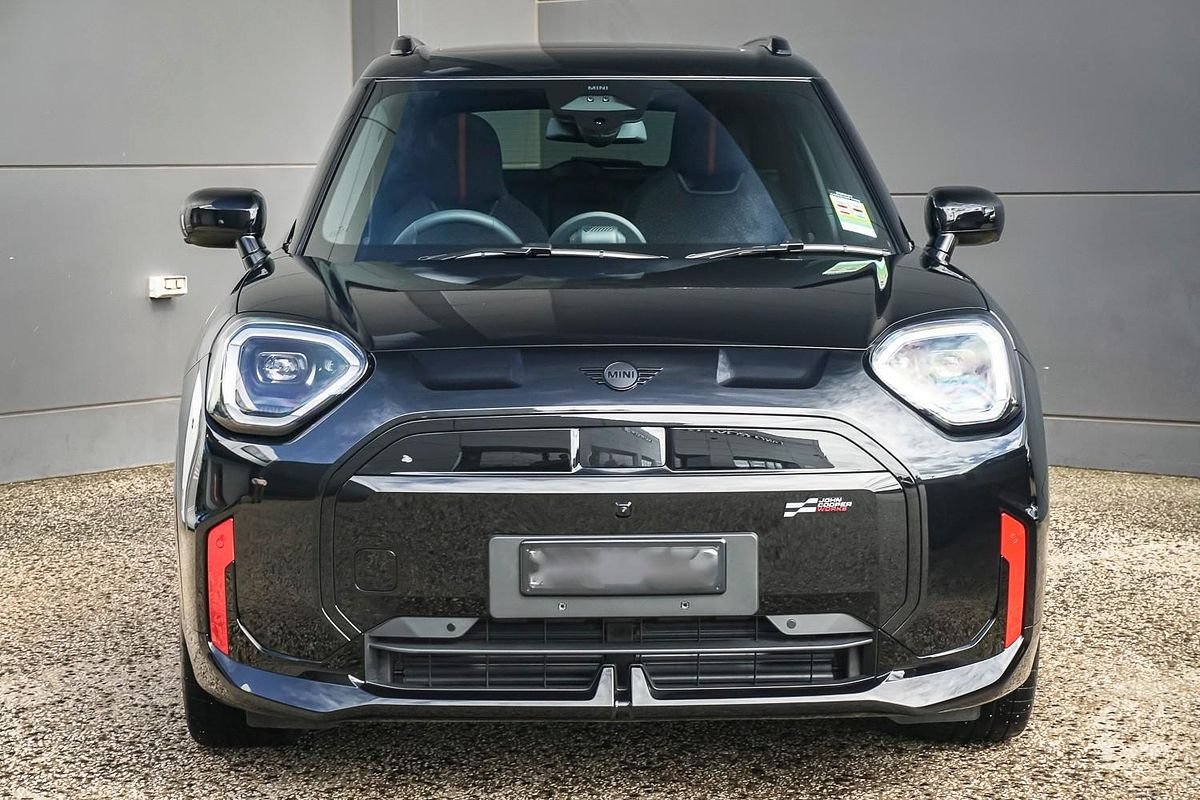 2025 MINI Aceman JCW E Favoured J05