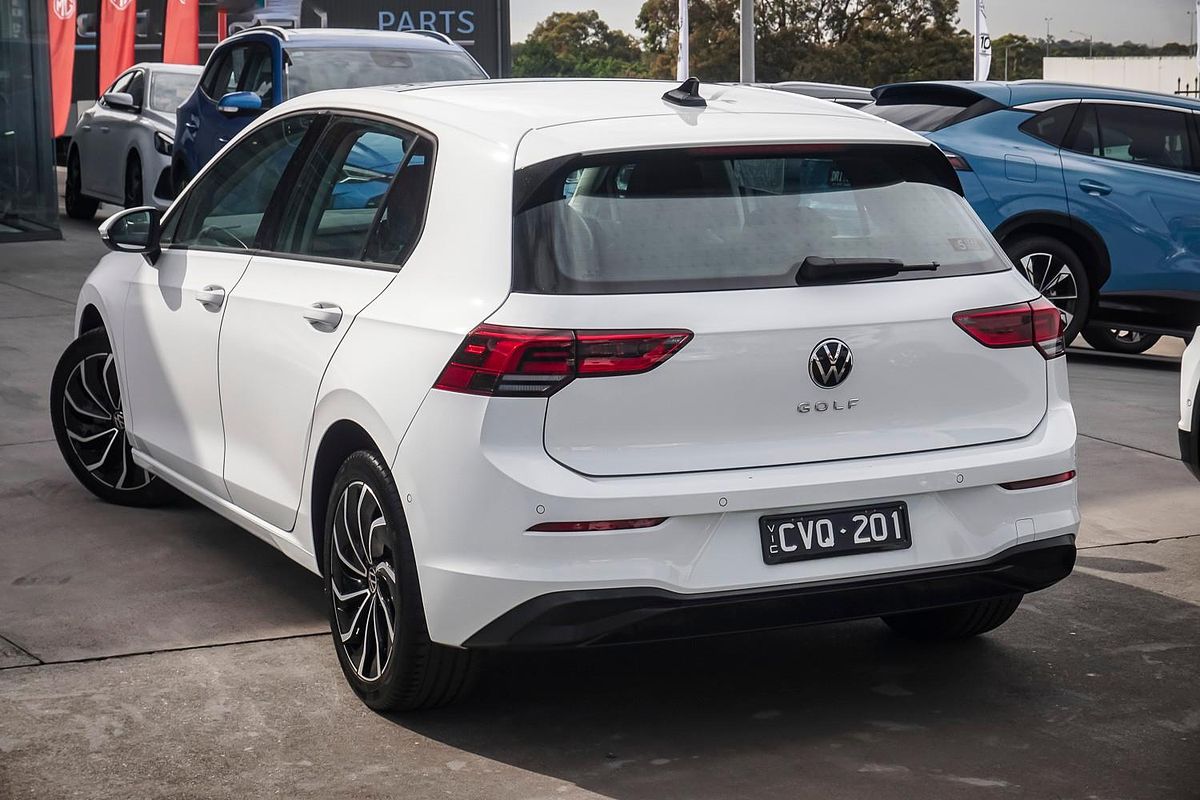 2023 Volkswagen Golf 110TSI Life 8