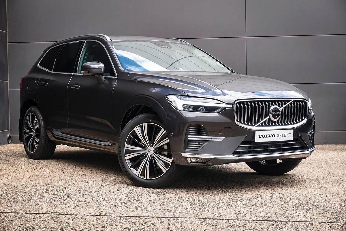 2025 Volvo XC60 Ultra B5 Bright