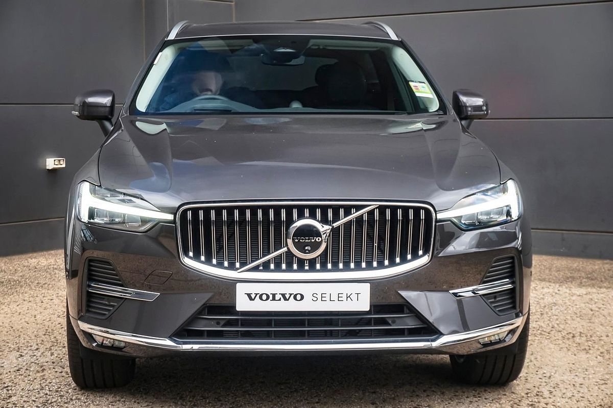 2025 Volvo XC60 Ultra B5 Bright