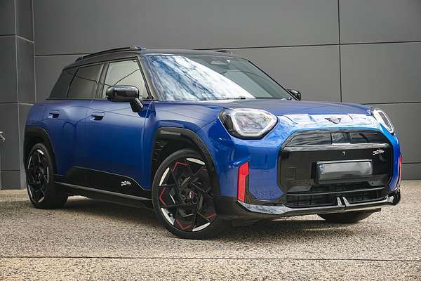 2025 MINI Aceman JCW E Favoured J05