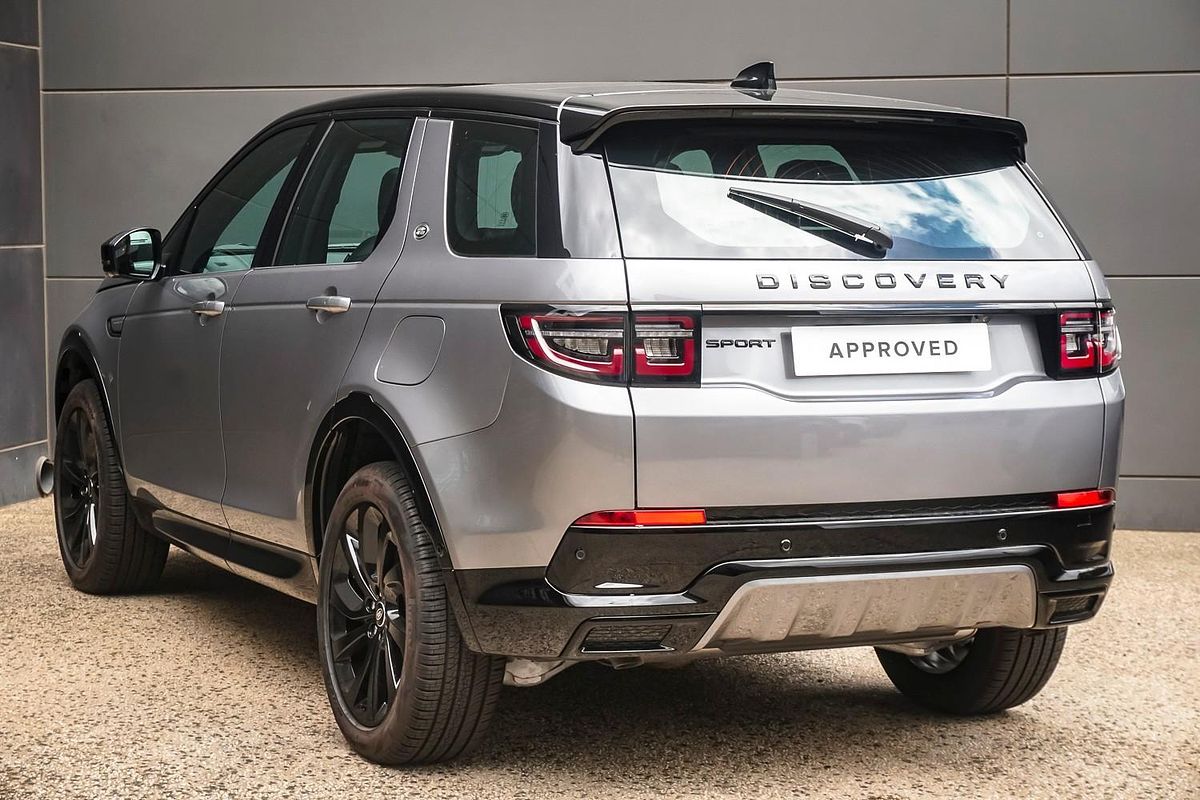 2024 Land Rover Discovery Sport P300e Dynamic SE L550