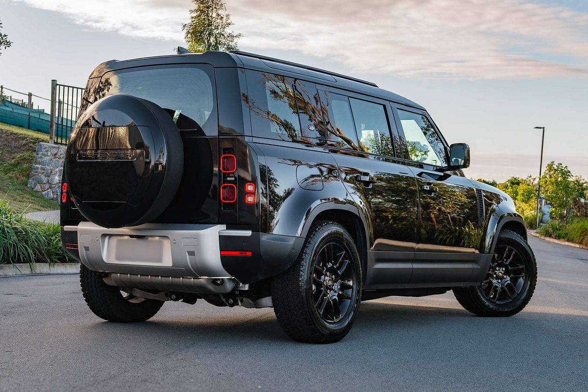 2024 Land Rover Defender 110 P300 S L663