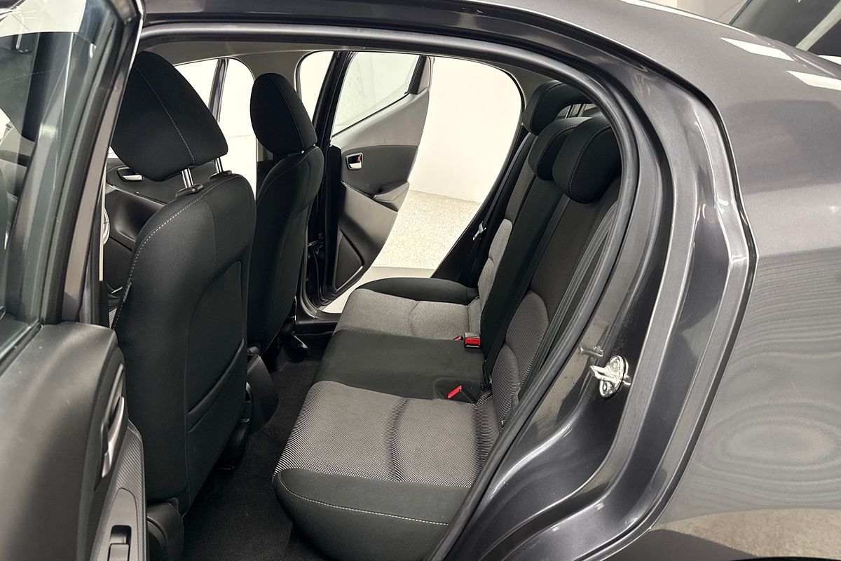 2018 Mazda 2 Maxx DL Series