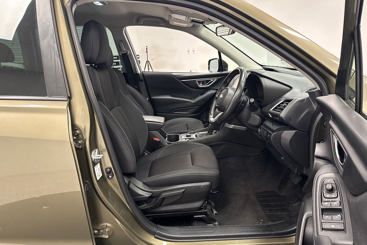 2023 Subaru Forester 2.5i S5