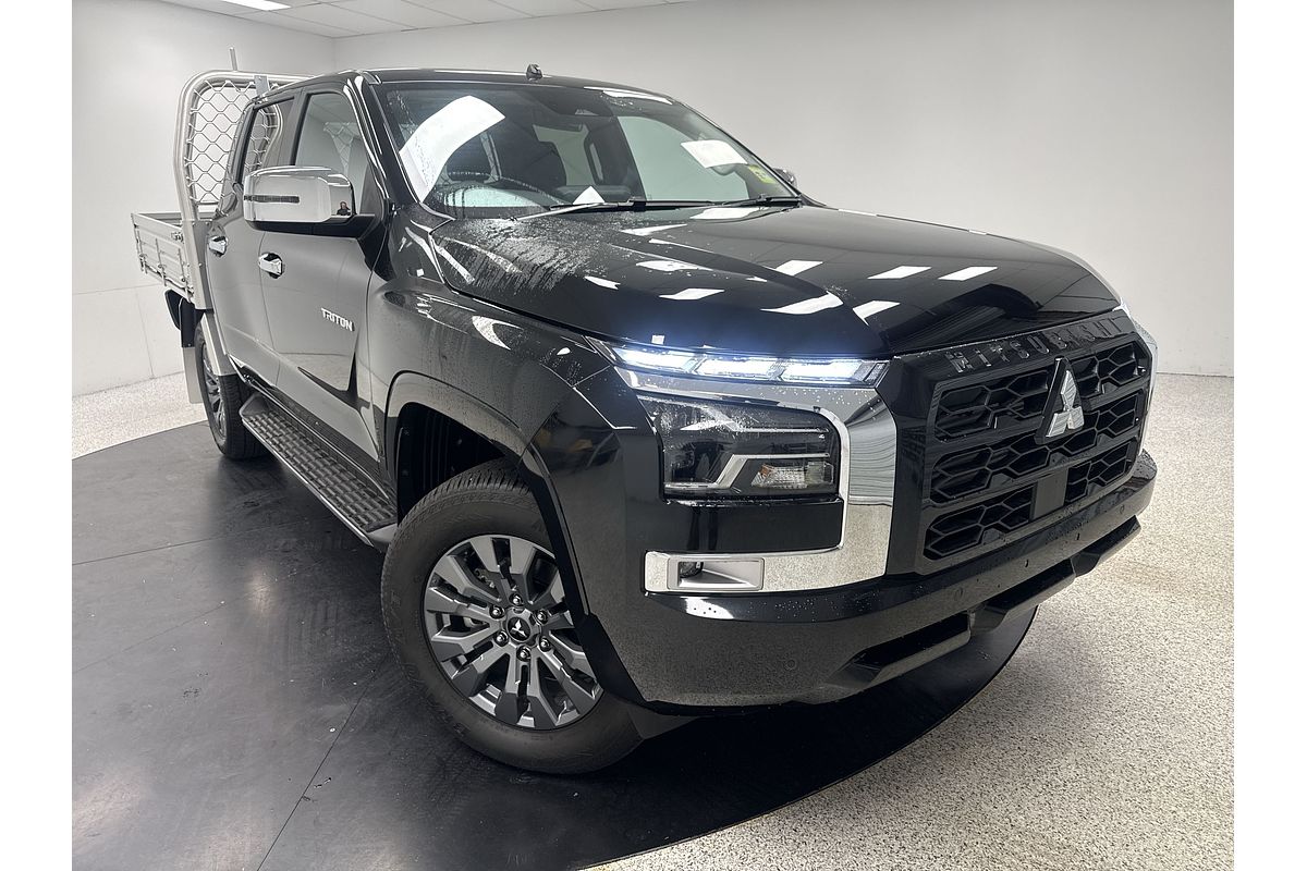 2025 Mitsubishi MV