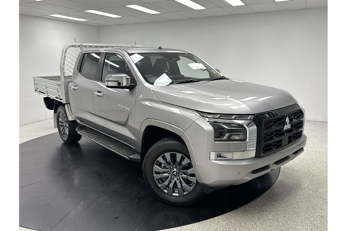 2025 Mitsubishi MV