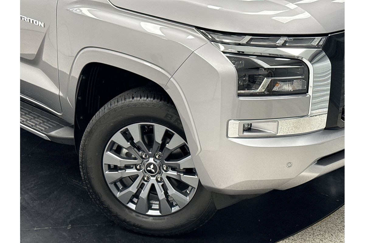 2025 Mitsubishi MV