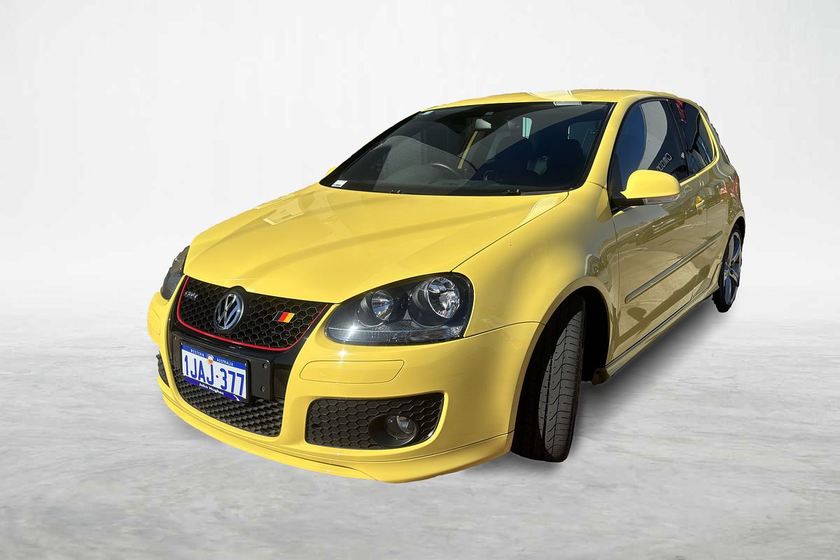 2008 Volkswagen Golf GTI Pirelli V