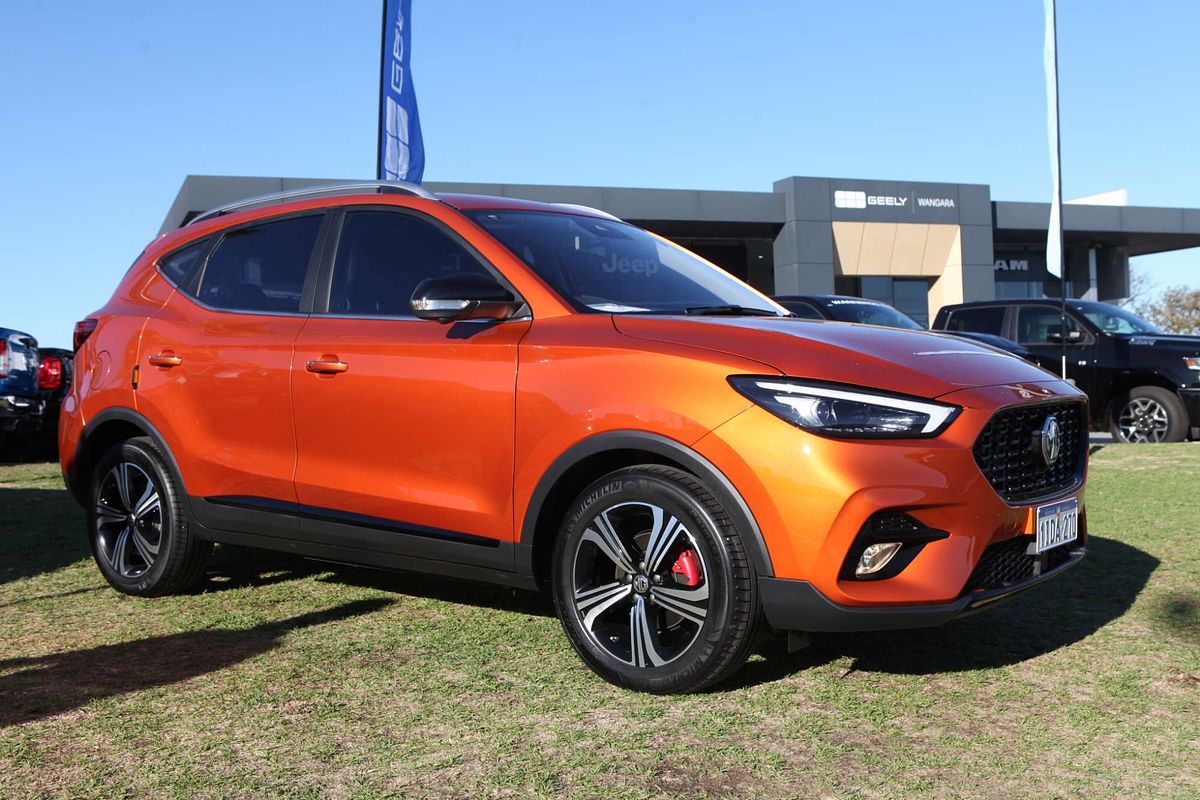 2023 MG ZS Essence AZS1