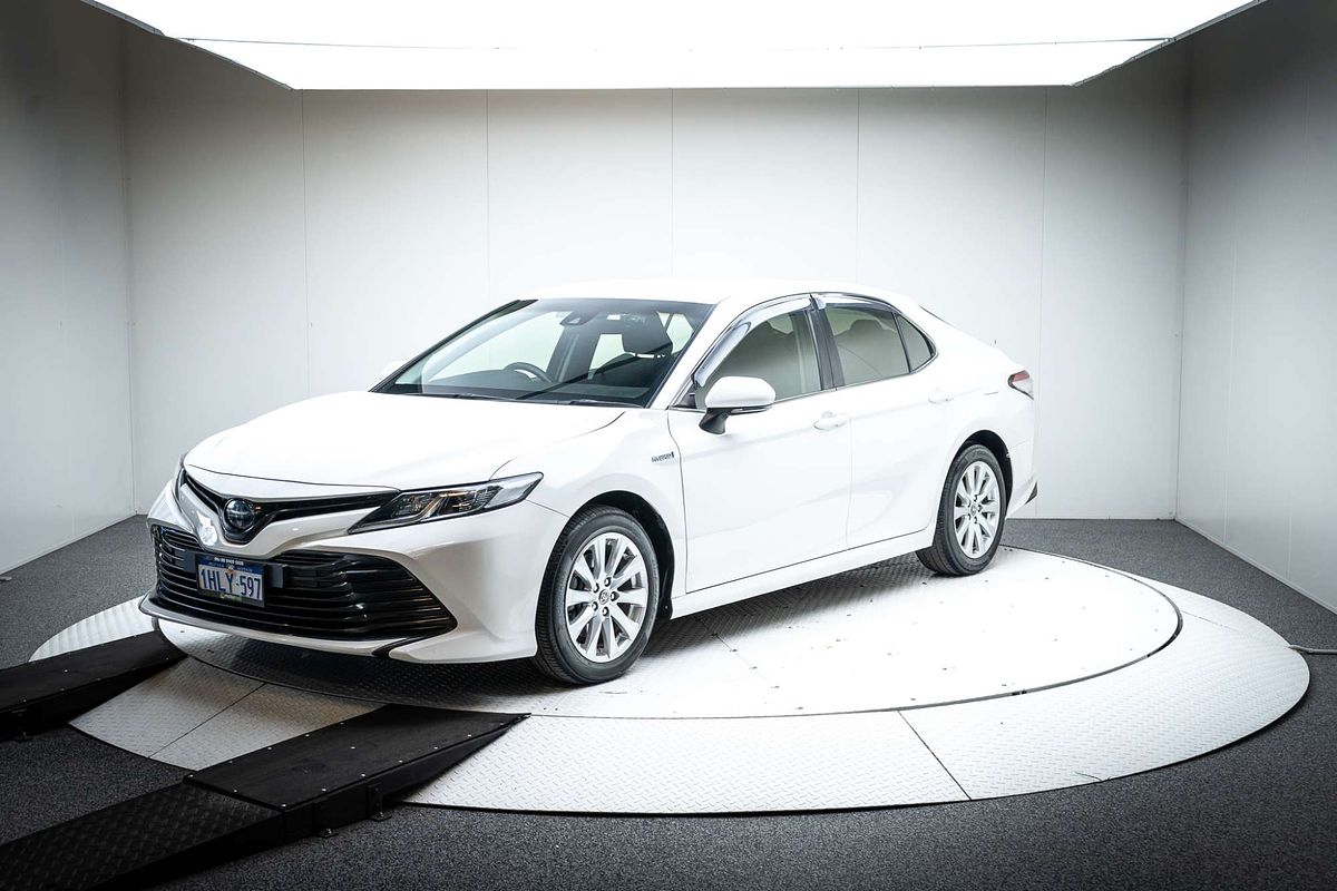 2020 Toyota Camry Ascent AXVH70R