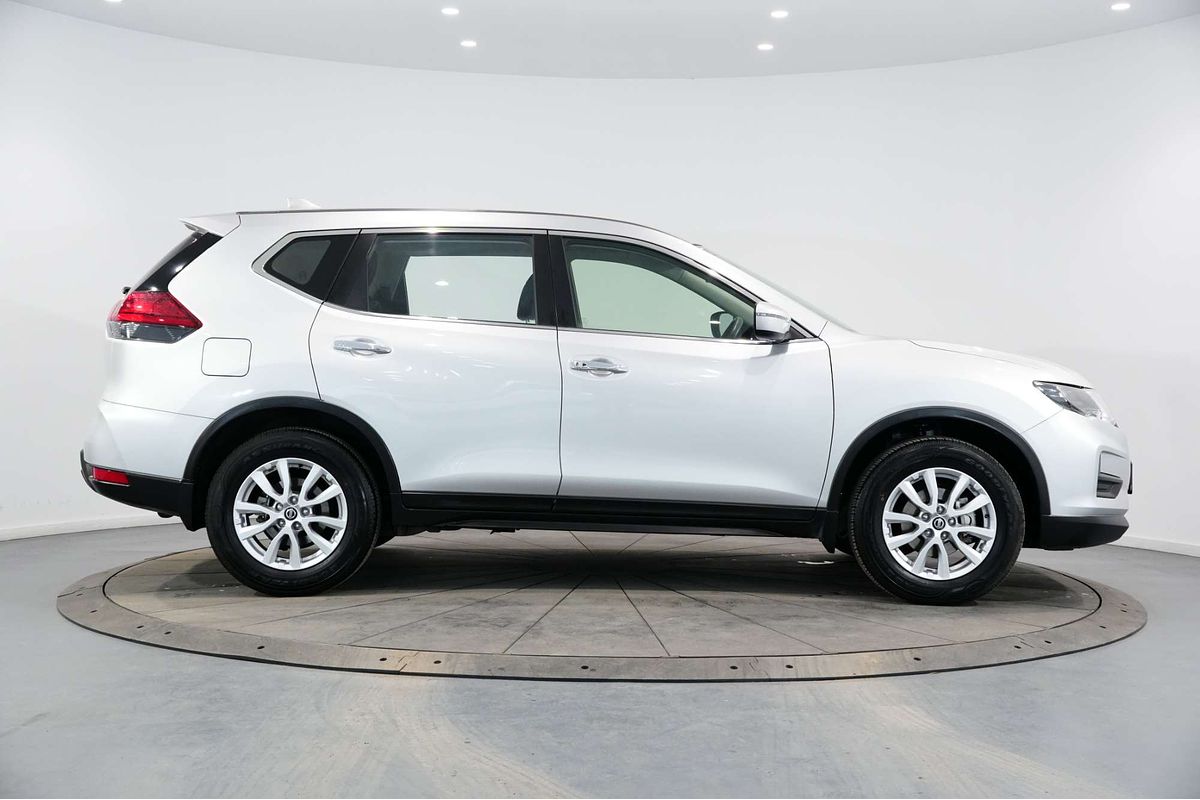 2022 Nissan X-TRAIL ST T32
