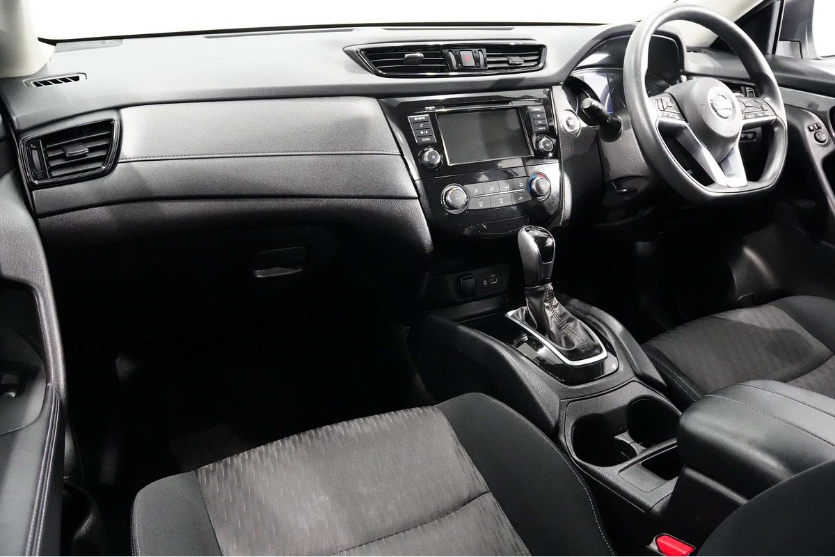 2022 Nissan X-TRAIL ST T32