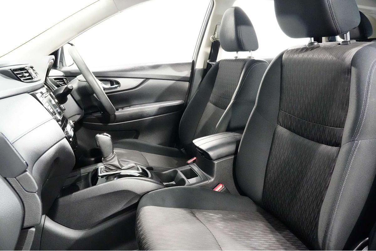 2022 Nissan X-TRAIL ST T32