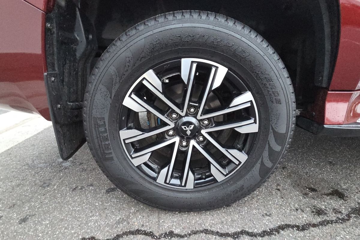2021 Mitsubishi Pajero Sport Exceed QF