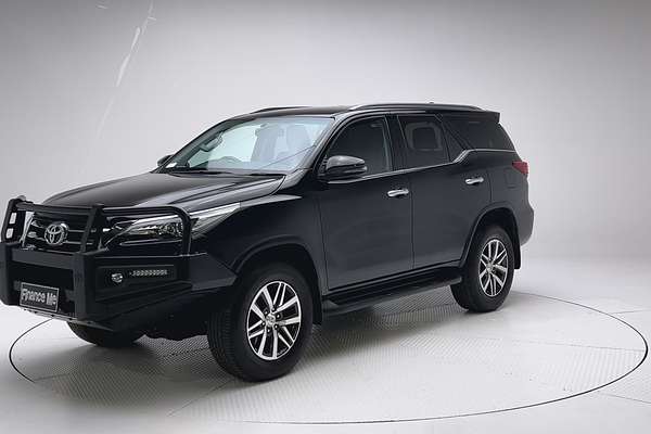 2019 Toyota Fortuner Crusade GUN156R thumb-3