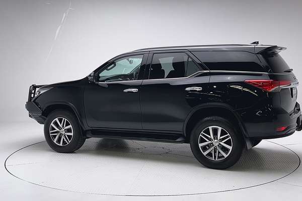 2019 Toyota Fortuner Crusade GUN156R thumb-5