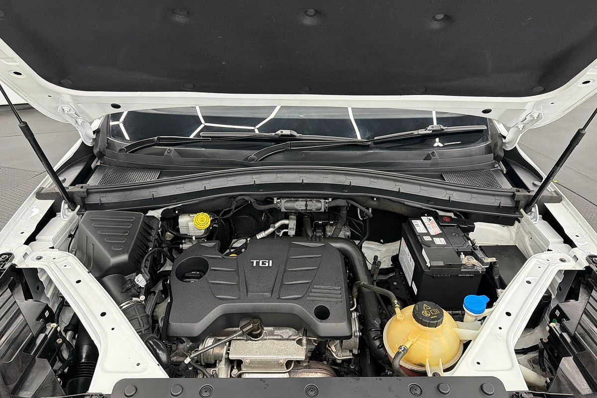 2021 MG HS Core SAS23