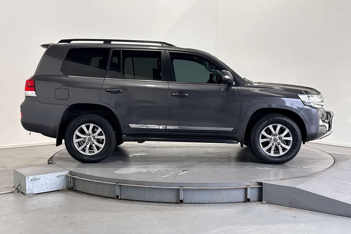 2018 Toyota Landcruiser Sahara VDJ200R