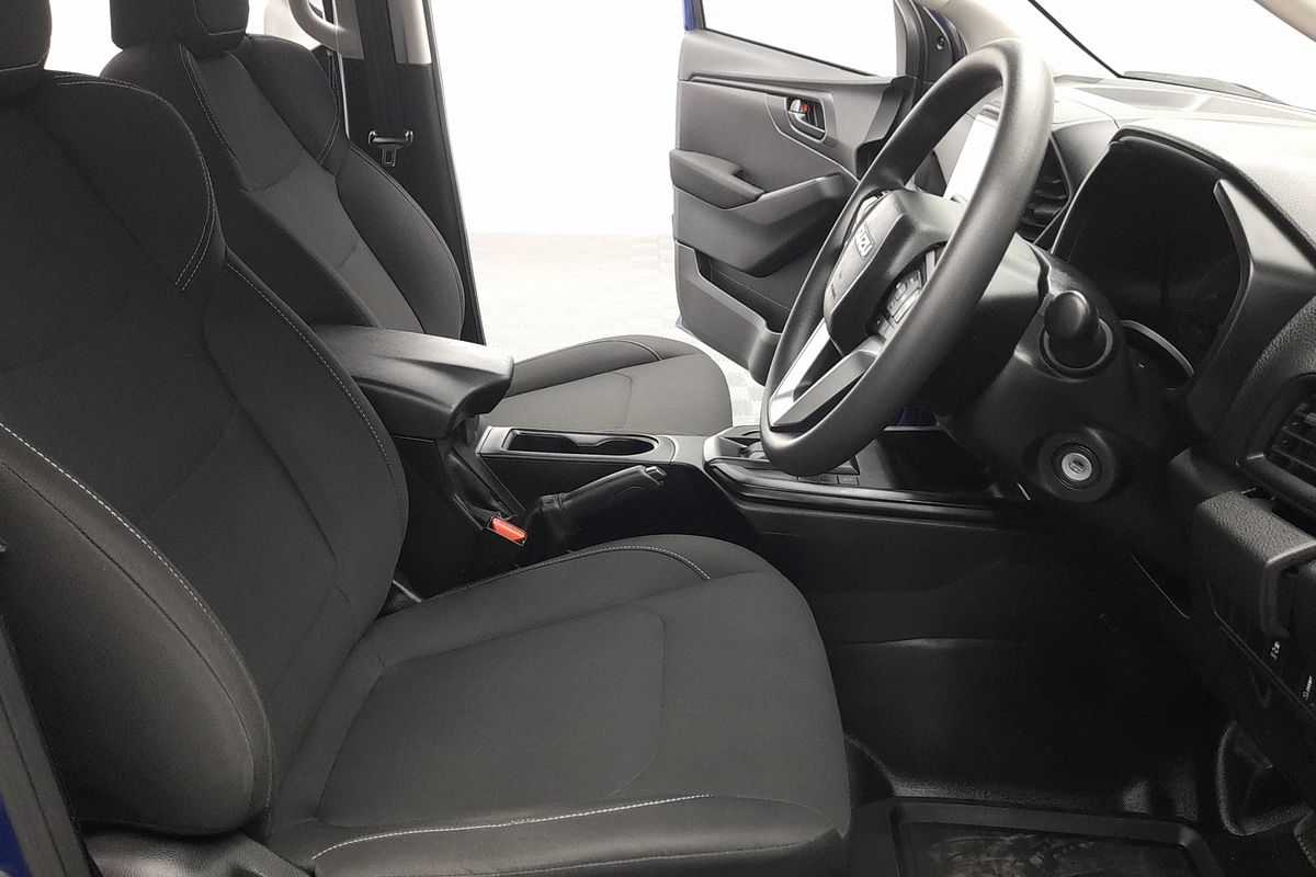 2022 Isuzu D-MAX SX High Ride Rear Wheel Drive