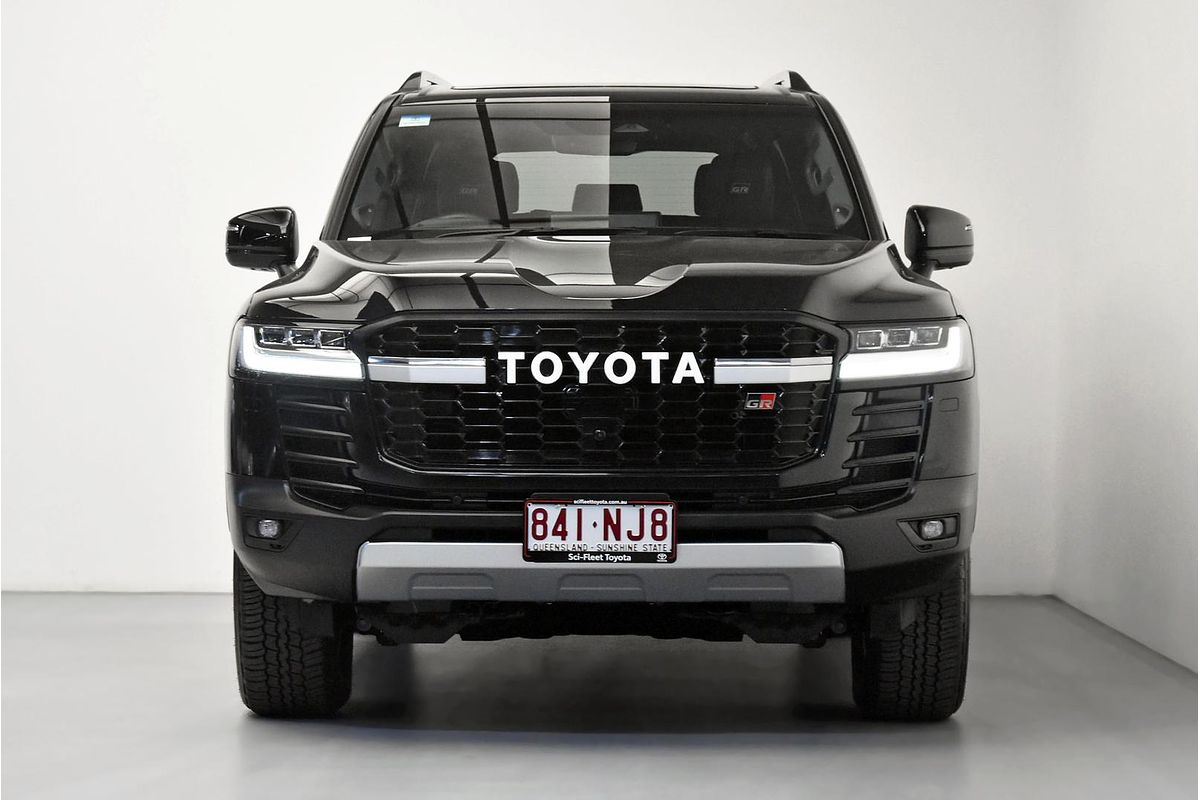2025 Toyota Landcruiser GR Sport FJA300R