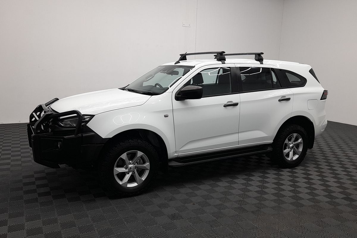 2023 Isuzu MU-X LS-M