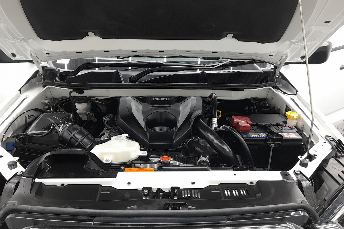 2023 Isuzu MU-X LS-M