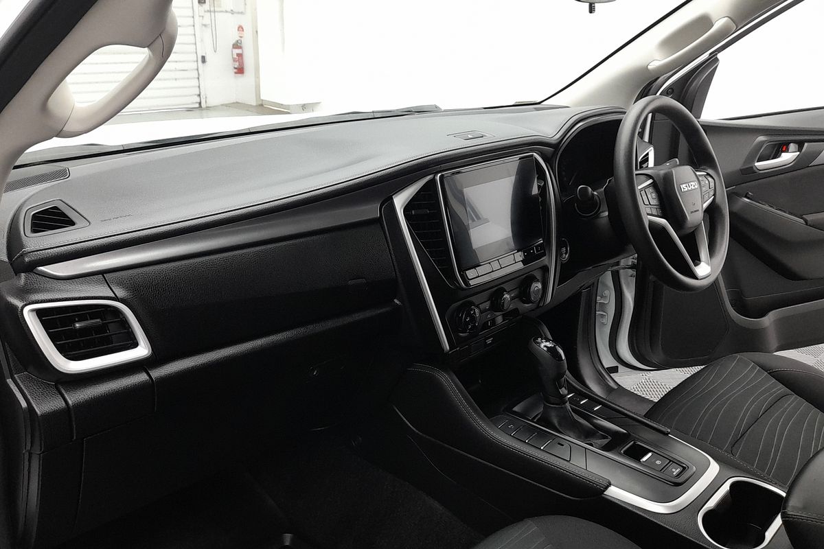 2023 Isuzu MU-X LS-M