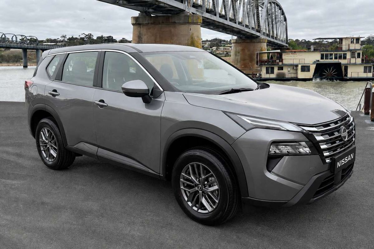2026 Nissan X-TRAIL ST T33