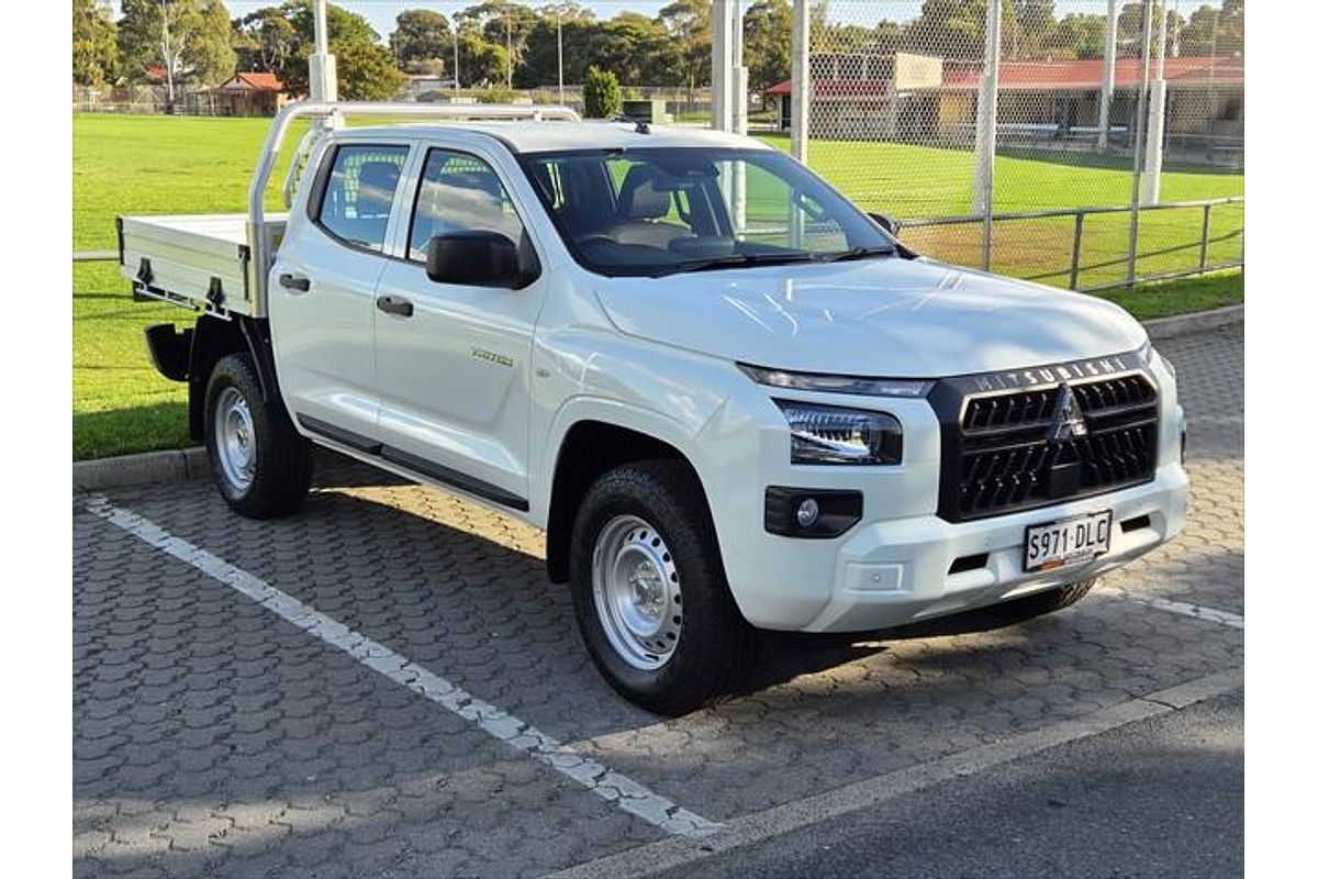 2025 Mitsubishi Triton GLX MV 4X4