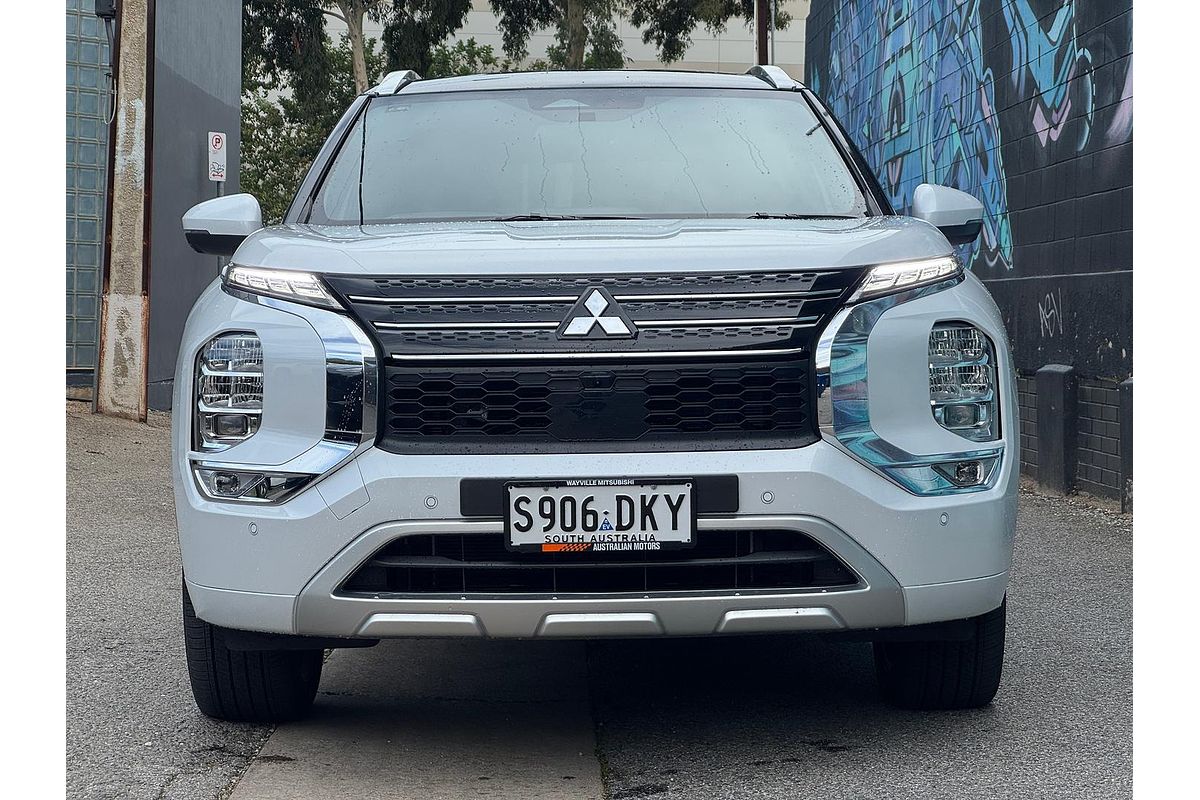 2025 Mitsubishi Outlander PHEV Exceed Tourer ZM