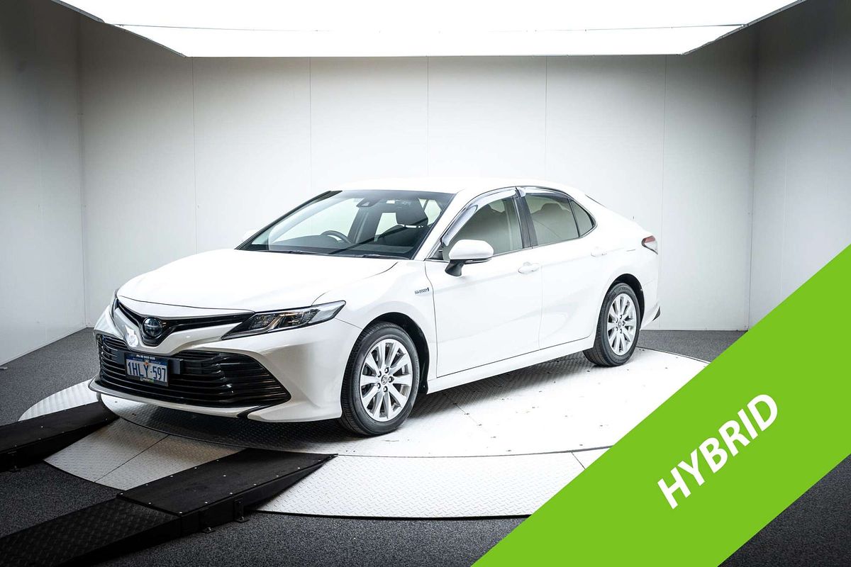2020 Toyota Camry Ascent AXVH70R