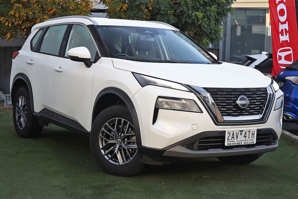 2025 Nissan X-TRAIL ST T33