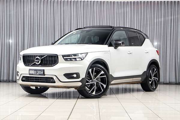 2020 Volvo XC40 T5 R-Design