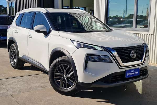 2025 Nissan X-TRAIL ST T33