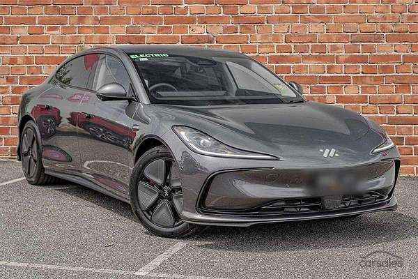 2026 MG IM5 Premium P12L