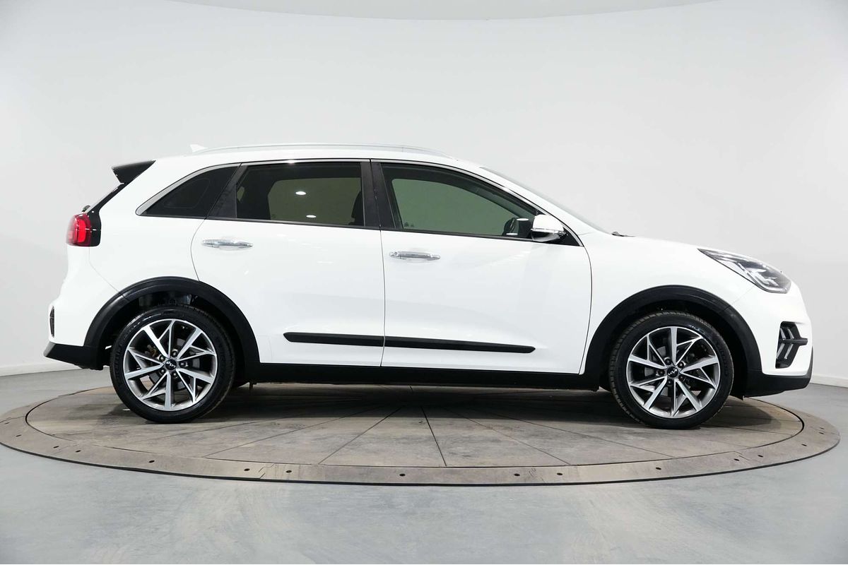2021 Kia Niro Hybrid Sport DE