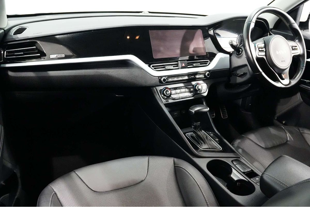 2021 Kia Niro Hybrid Sport DE