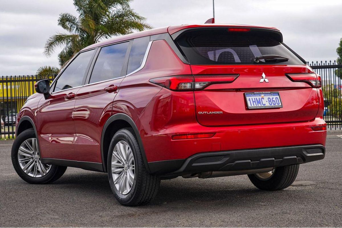 2021 Mitsubishi Outlander ES ZM